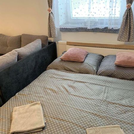 Apartman Filipovice S Letni Terasou Bagian luar foto