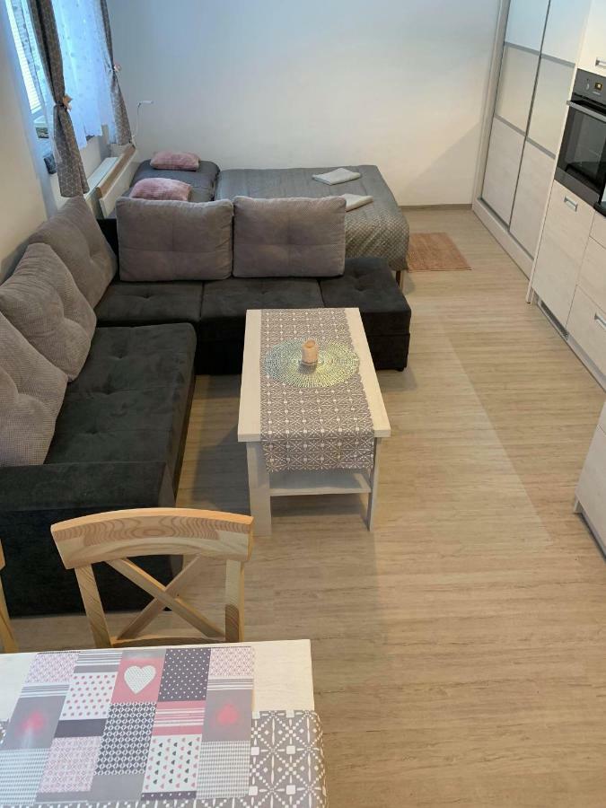 Apartman Filipovice S Letni Terasou Bagian luar foto